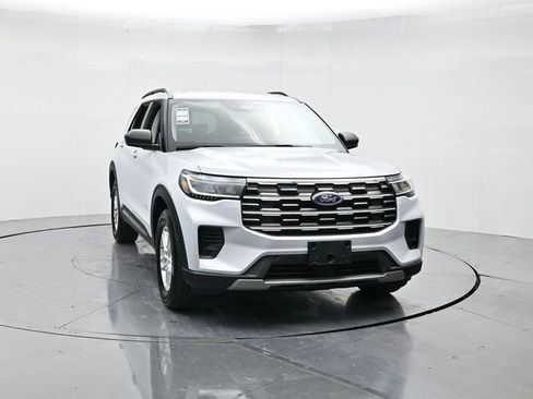 Certified 2026 Ford Explorer Active image 4
