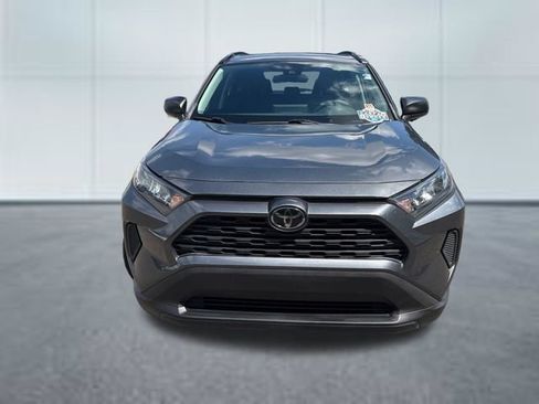Used 2021 Toyota RAV4 LE FWD image 6