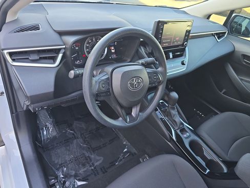 Used 2022 Toyota Corolla LE image 21