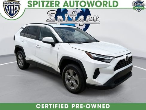 Used 2025 Toyota RAV4 XLE AWD/4WD image 1
