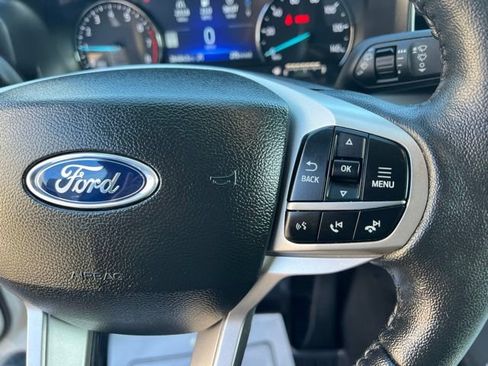 Used 2023 Ford Explorer XLT w/ Equipment Group 202A AWD/4WD image 27