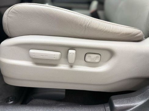 Used 2020 Honda Pilot Touring image 10