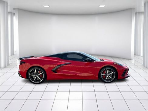 Used 2021 Chevrolet Corvette Stingray Premium Conv w/ Z51 Performance Package image 4