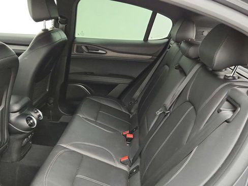 Used 2022 Alfa Romeo Stelvio Ti image 20