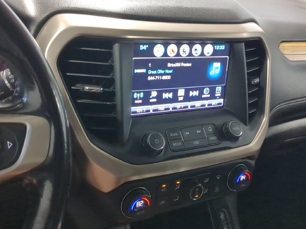 Used 2018 GMC Acadia Denali w/ Technology Package AWD/4WD image 34