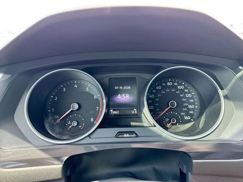 Used 2021 Volkswagen Tiguan SE AWD/4WD image 15
