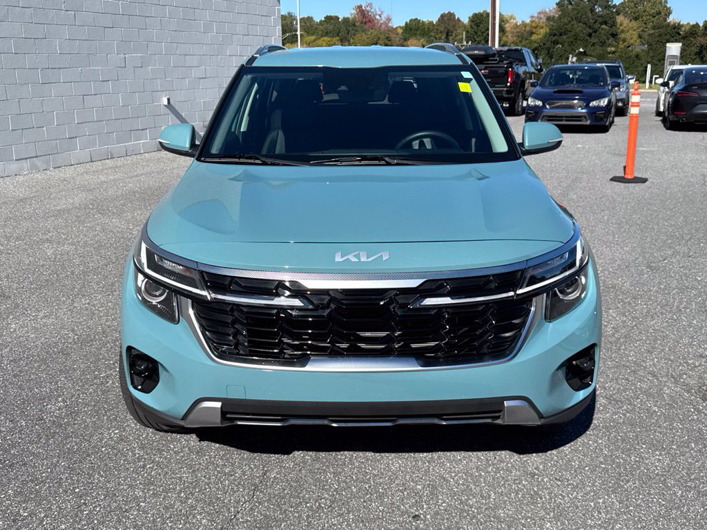 Used 2026 Kia Seltos EX AWD/4WD image 2