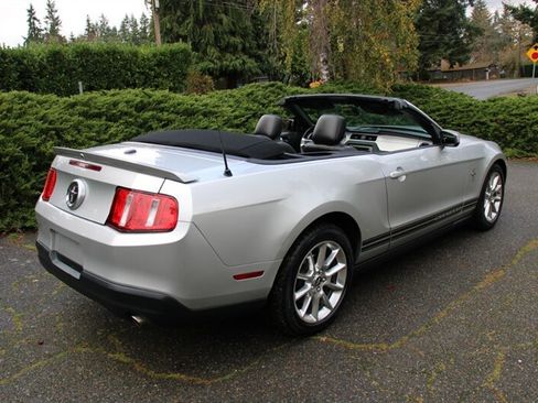 Used 2010 Ford Mustang Premium image 6