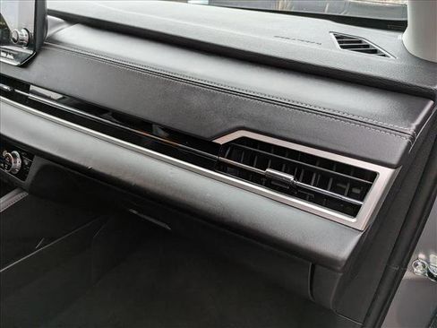 Used 2024 Mitsubishi Outlander SE image 12