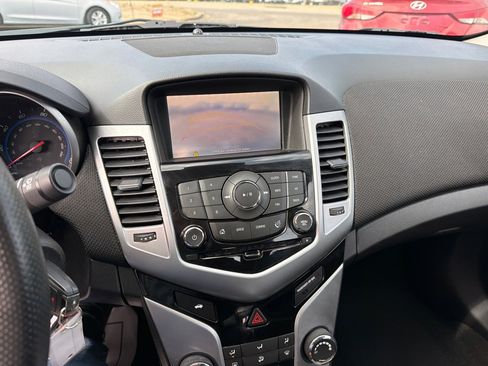 Used 2015 Chevrolet Cruze LT image 28