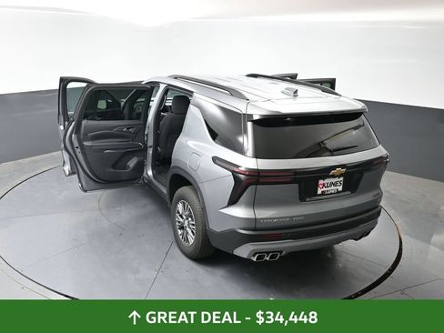 Used 2024 Chevrolet Traverse LT AWD/4WD image 66