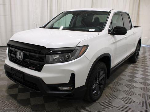Used 2024 Honda Ridgeline Sport image 33