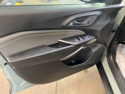 Used 2025 Chevrolet Trax ACTIV w/ Driver Confidence Package FWD image 11