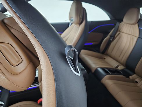 Used 2024 Mercedes-Benz CLE 450 4MATIC Cabriolet image 9