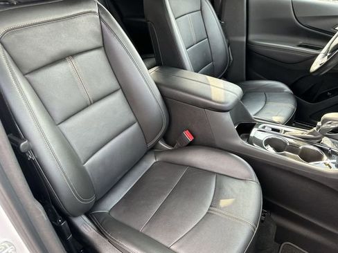 Used 2022 Chevrolet Equinox Premier AWD/4WD image 27