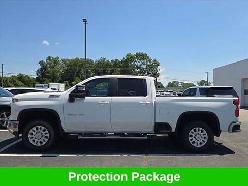 Used 2024 Chevrolet Silverado 2500 LT AWD/4WD image 10