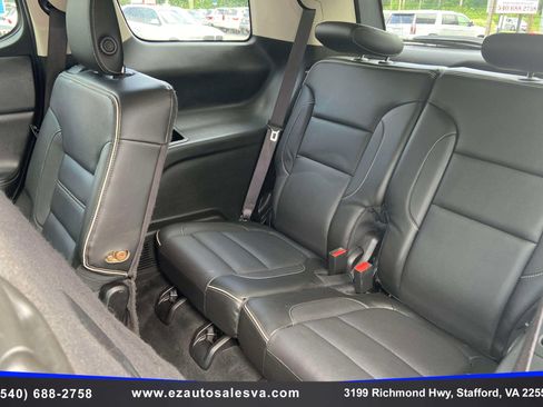 Used 2017 GMC Acadia Denali w/ Technology Package AWD/4WD image 25