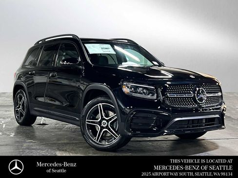 New 2026 Mercedes-Benz GLB 250 4MATIC image 1