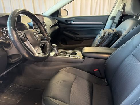 Used 2019 Nissan Altima 2.5 SV image 25