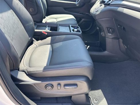 Used 2026 Honda Odyssey Sport-L image 17
