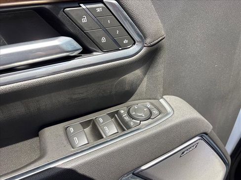 Certified 2025 Chevrolet Silverado 2500 High Country w/ High Country Premium Package AWD/4WD image 20