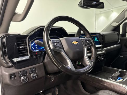 Used 2024 Chevrolet Silverado 2500 LTZ w/ LTZ Convenience Package AWD/4WD image 21