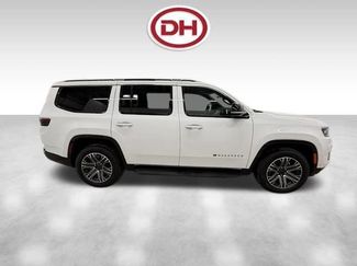Used 2023 Jeep Wagoneer Series III w/ Preferred Equipment Group AWD/4WD video 2
