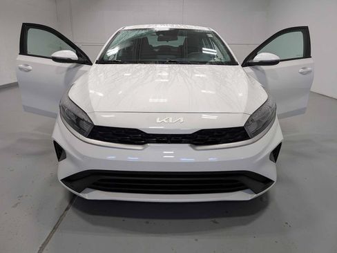 Used 2024 Kia Forte LXS w/ LXS Technology Package FWD image 15