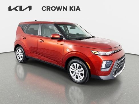 Used 2022 Kia Soul LX FWD image 3