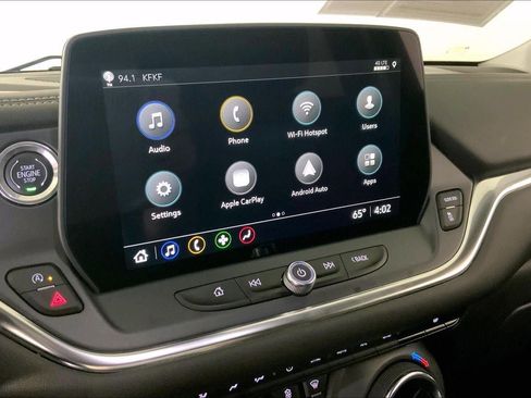 Used 2025 Chevrolet Blazer LT image 6