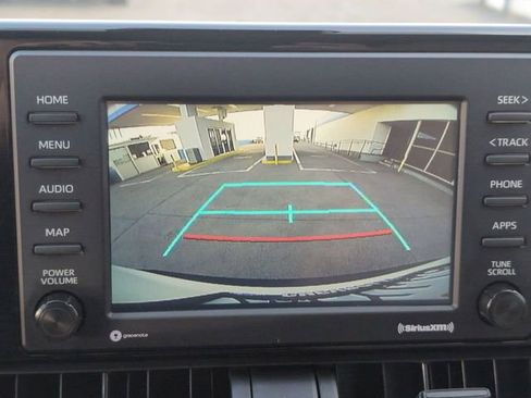 Used 2022 Toyota RAV4 LE AWD/4WD image 14