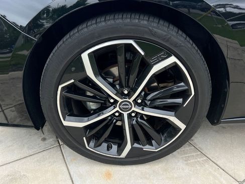 Used 2024 Nissan Altima 2.5 SR FWD image 23