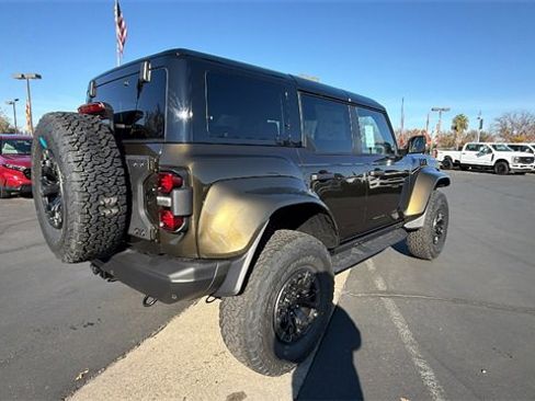 New 2025 Ford Bronco Raptor image 4