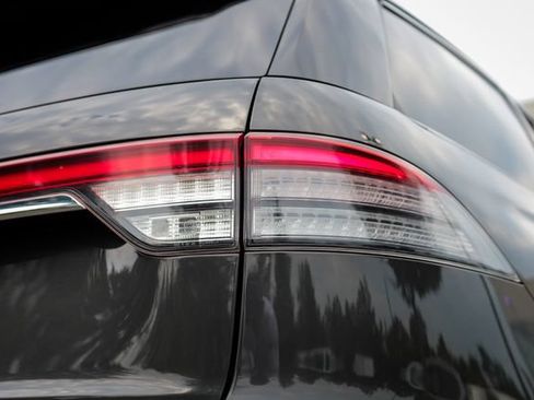 Used 2020 Lincoln Aviator Black Label w/ Dynamic Handling Package AWD/4WD image 28