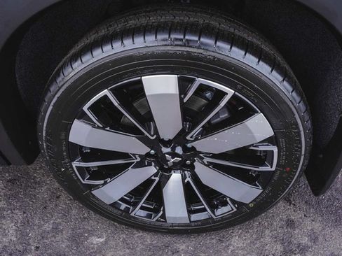 New 2026 Mitsubishi Outlander SEL FWD image 8