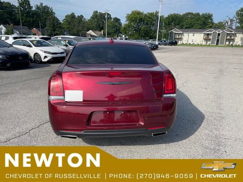 Used 2023 Chrysler 300 Touring L w/ Popular Equipment Group RWD image 14
