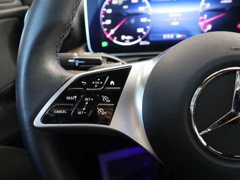 Certified 2025 Mercedes-Benz C 300 Sedan image 11