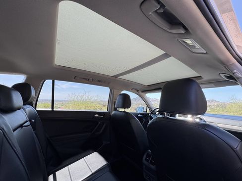 Used 2019 Volkswagen Tiguan SE image 11