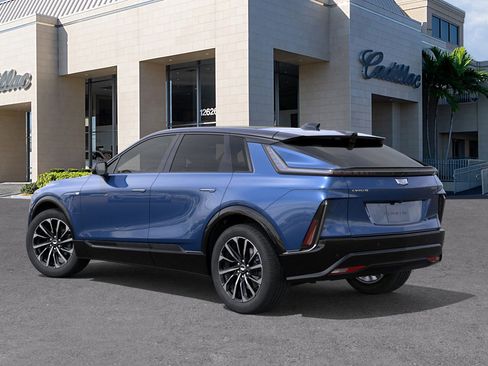 New 2025 Cadillac Lyriq Sport image 4