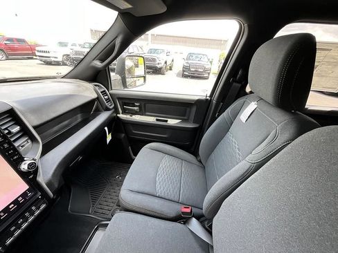 New 2026 RAM 3500 Tradesman AWD/4WD image 28