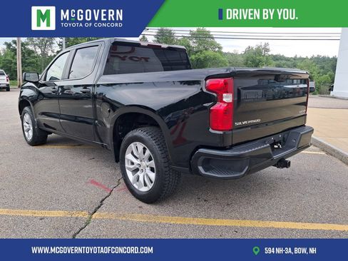 Used 2022 Chevrolet Silverado 1500 Custom AWD/4WD image 3