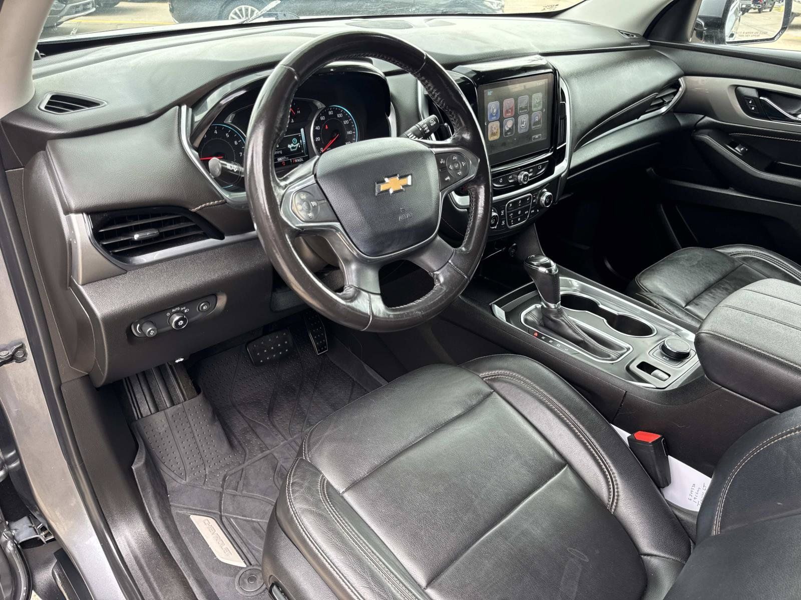 Used 2019 Chevrolet Traverse LT w/ LPO, Floor Liner Package FWD image 17