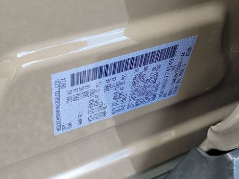 Used 2025 Nissan Rogue SV FWD image 32