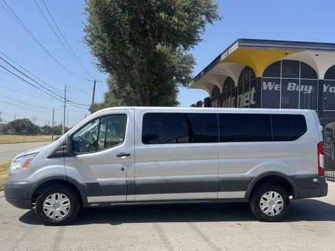 Used 2016 Ford Transit 350 XLT RWD image 2
