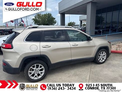 Used 2015 Jeep Cherokee Latitude FWD image 3