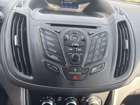 Used 2016 Ford Escape SE FWD image 19