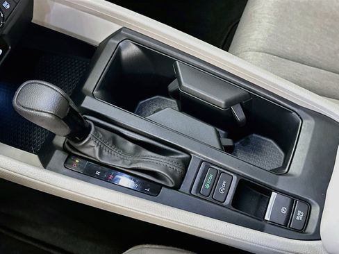 Used 2024 Honda Accord LX image 24