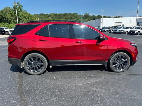 Used 2024 Chevrolet Equinox RS w/ RS Leather Package AWD/4WD image 4