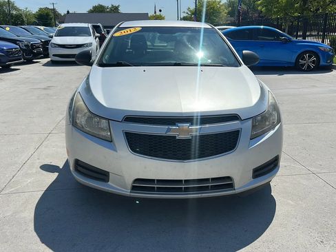 Used 2012 Chevrolet Cruze LS w/ Connectivity Package FWD image 2