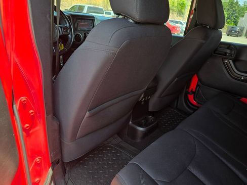 Used 2013 Jeep Wrangler Unlimited Sport AWD/4WD image 24